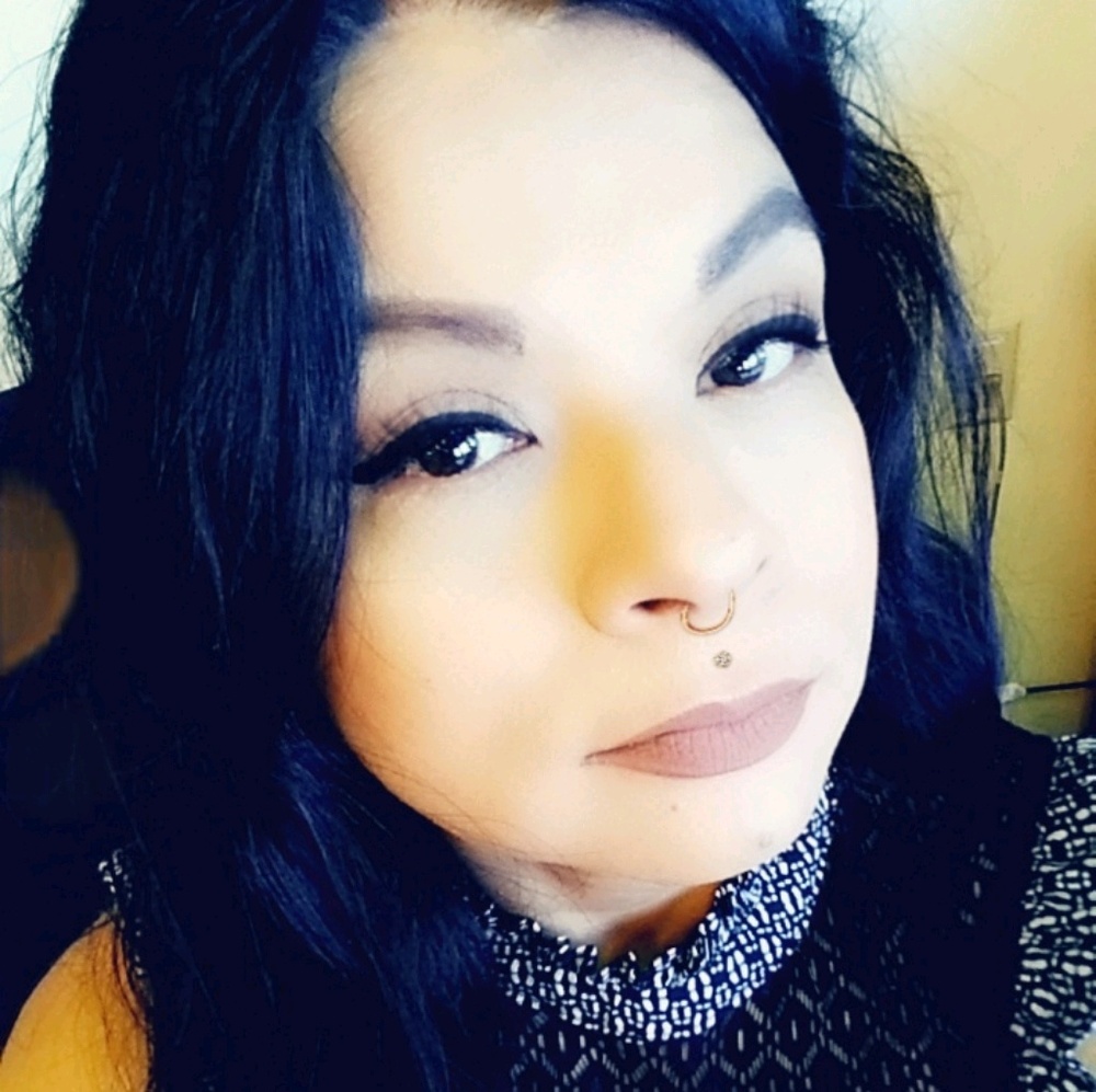 Meet your Posher, April